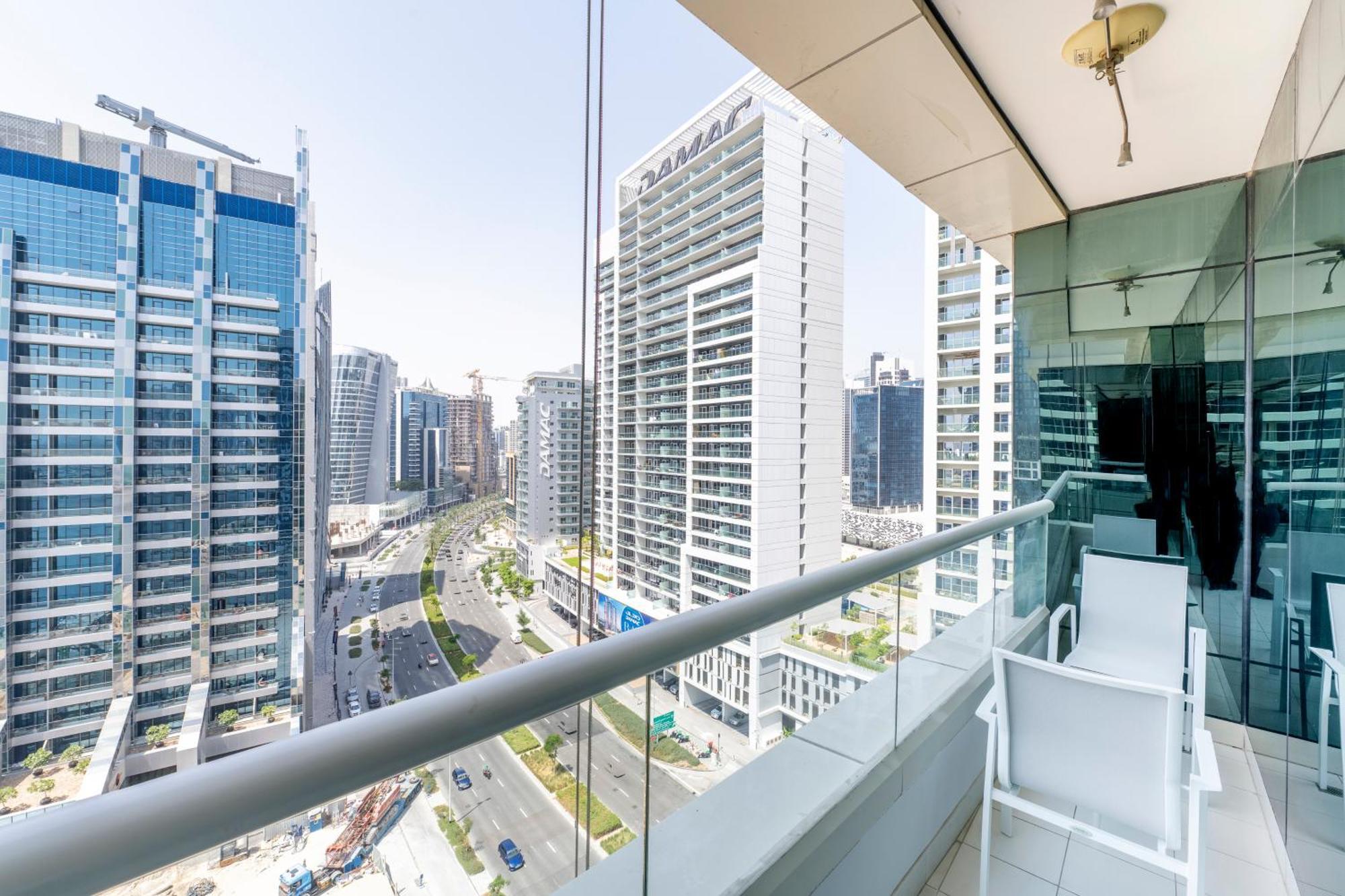 Damac Canal Views Residences Dubai Dış mekan fotoğraf